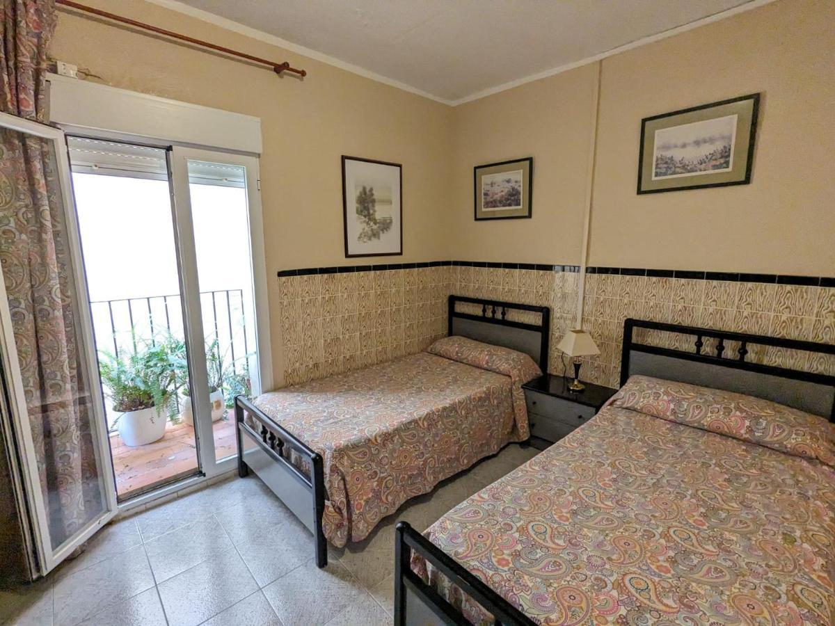 Hostal Casa Liberta Canet lo Roig Exterior foto