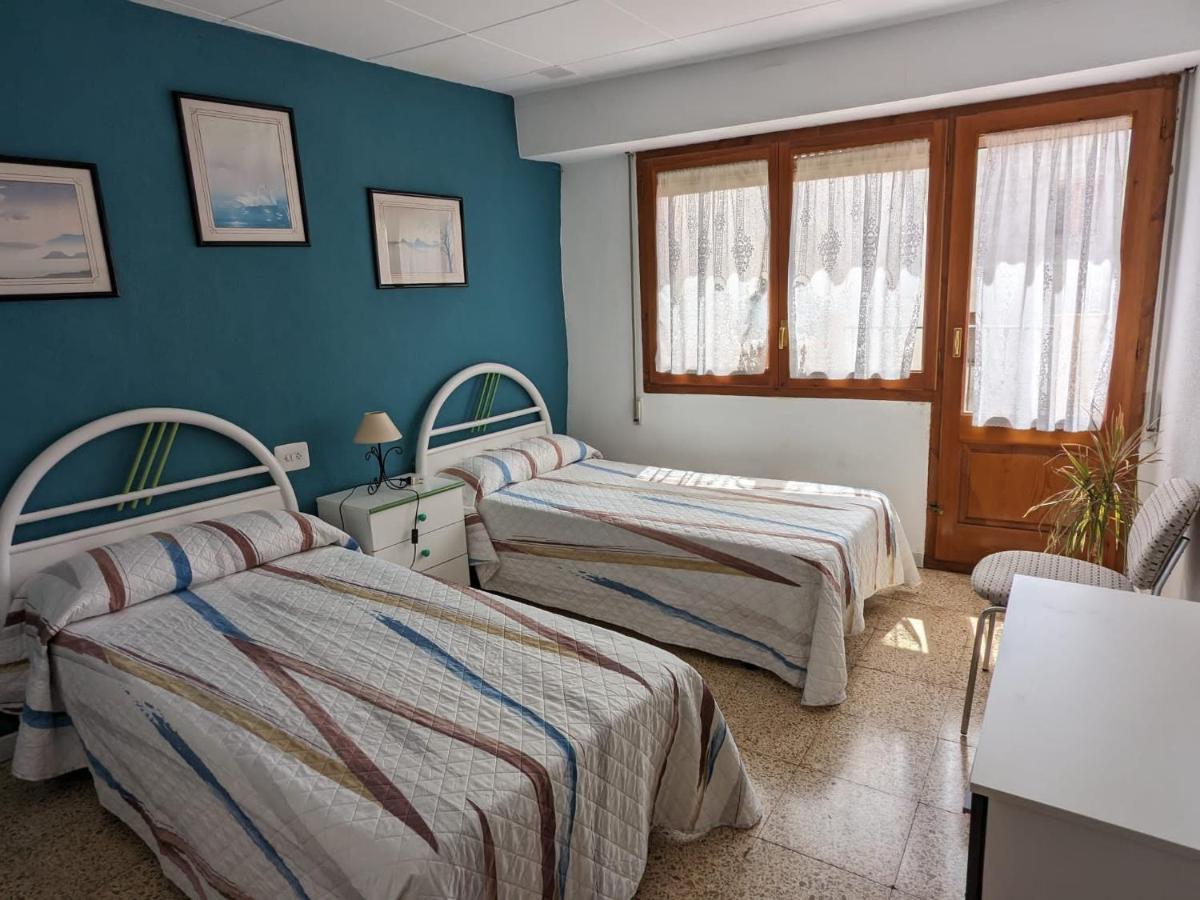 Hostal Casa Liberta Canet lo Roig Exterior foto